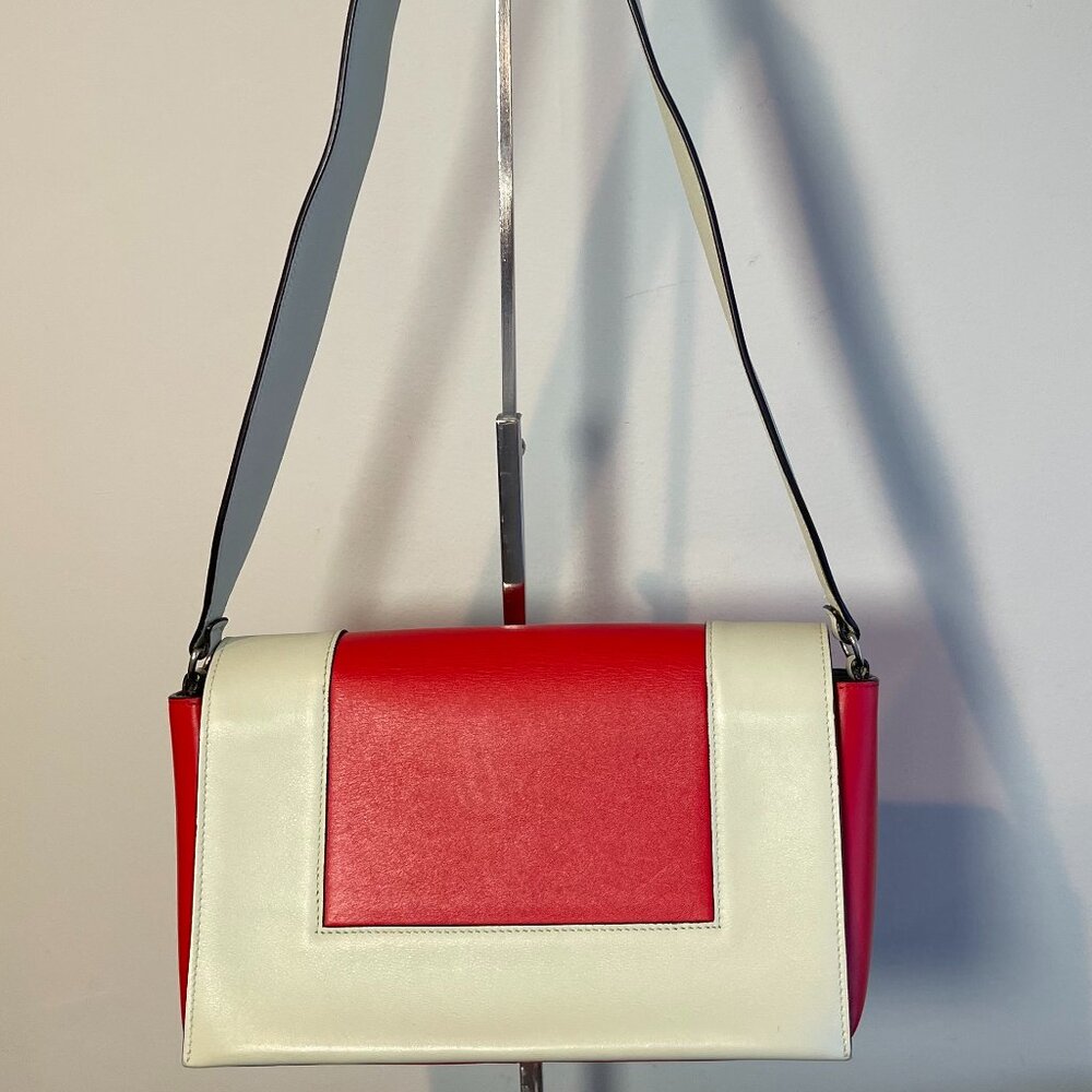 Celine Medium Frame Shoulder Bag in Red and Cream - Preowned - Picture 2 of 15
